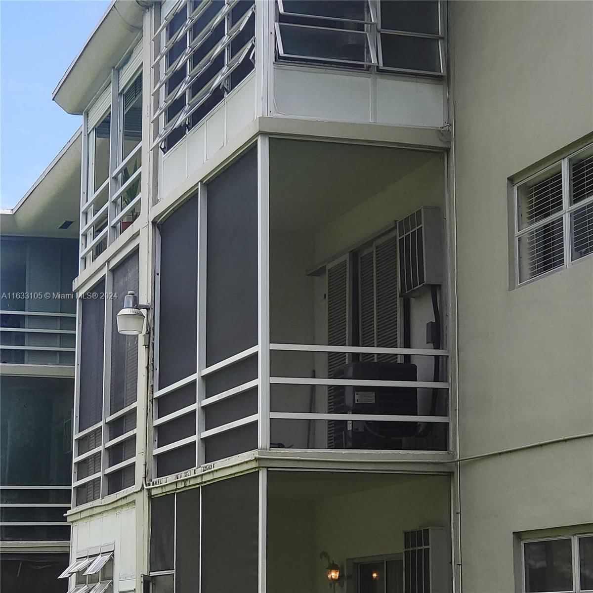 Real estate property located at 4740 10th Ct #210, Broward, Lake Park Gardens 7 Inc C, Plantation, FL