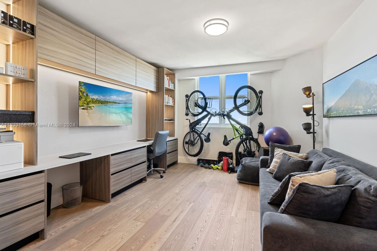 Real estate property located at 3301 183rd St #3004, Miami-dade, The Peninsula Ii Condo, Aventura, FL