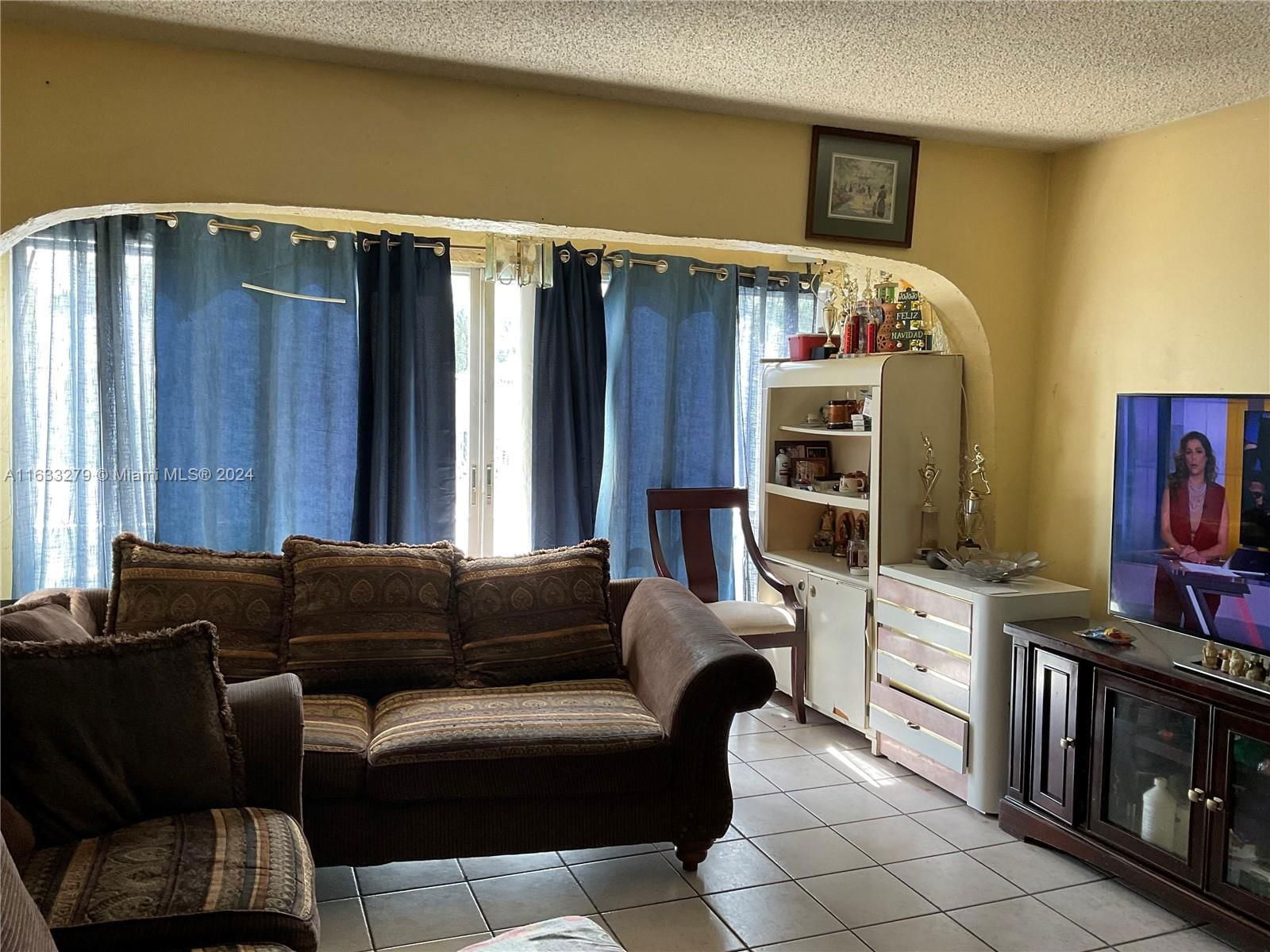 Real estate property located at 1793 5th St #202, Miami-Dade, TOWNE CONDO, Miami, FL