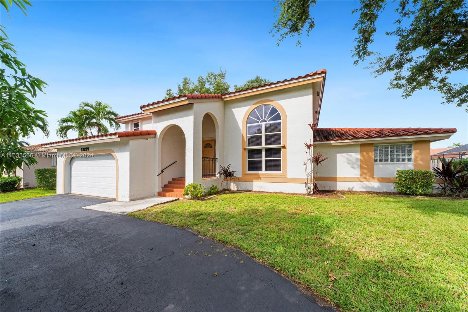 Real estate property located at 6839 Longbow Bnd, Broward, CROSSBOW, Davie, FL