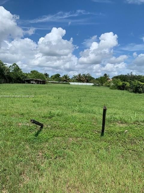 Real estate property located at 23787 214 PL, Miami-Dade, Bonanza Ranchos, Unincorporated Dade County, FL