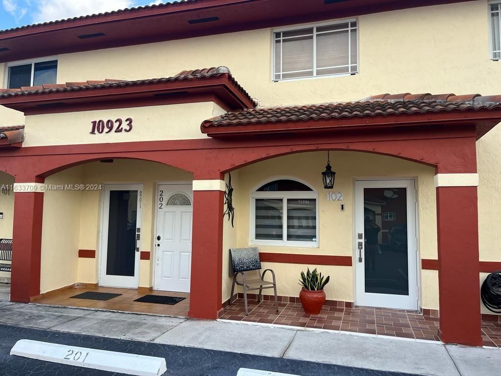 Real estate property located at , Miami-Dade, GARDEN VILLAS CONDO I, Hialeah Gardens, FL