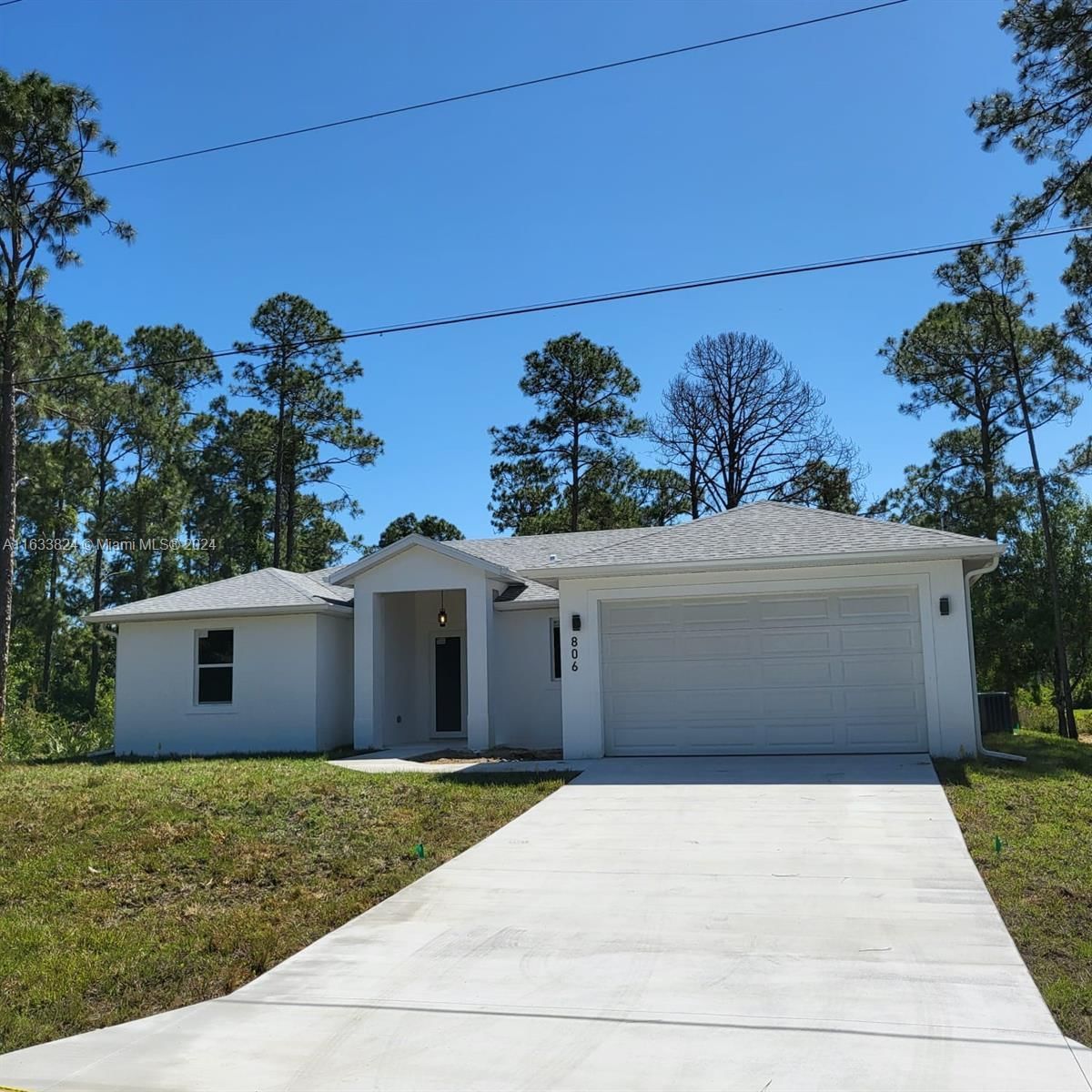 Real estate property located at 806 McArthur Ave, Lee, LEHIGH ACRES, Lehigh Acres, FL