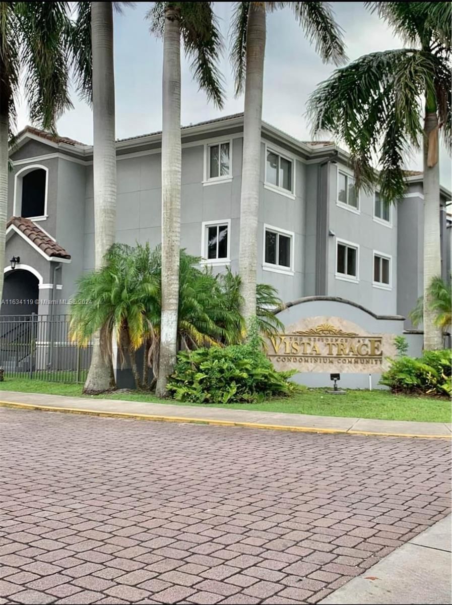 Real estate property located at 15470 284th St #3308, Miami-Dade, VISTA TRACE 3 CONDO, Homestead, FL