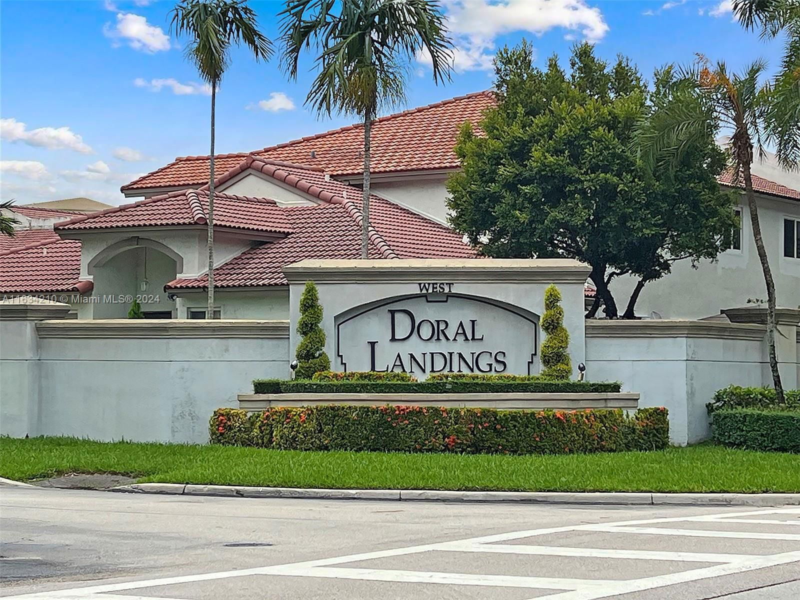 Real estate property located at 5100 116th Ct #5100, Miami-Dade, DORAL LANDINGS TOWNHOMES, Doral, FL