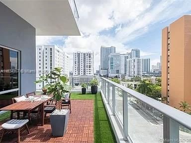 Real estate property located at 1010 2nd Ave #504, Miami-Dade, BRICKELL TEN CONDO, Miami, FL