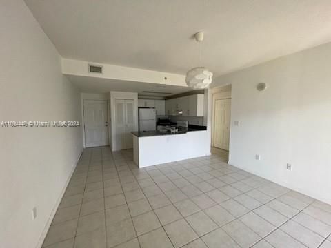 Real estate property located at 3410 CORAL WAY #703, Miami-Dade, EMERALD PLAZA ON CORAL WA, Miami, FL