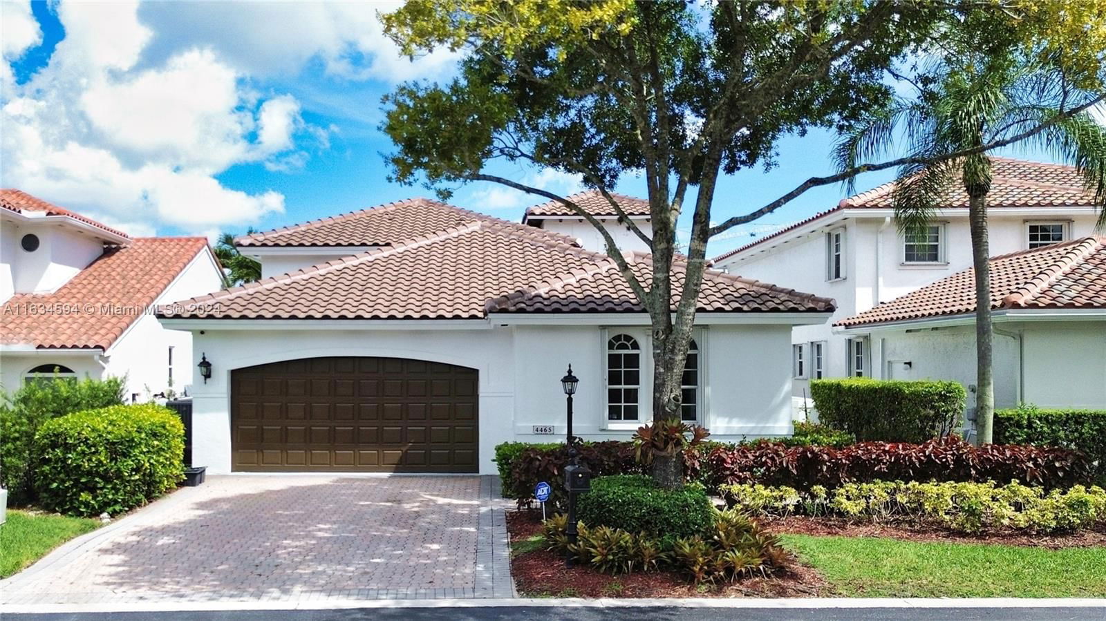 Real estate property located at 4465 93rd Doral Ct, Miami-Dade, DORAL ESTATES VILLAS, Doral, FL