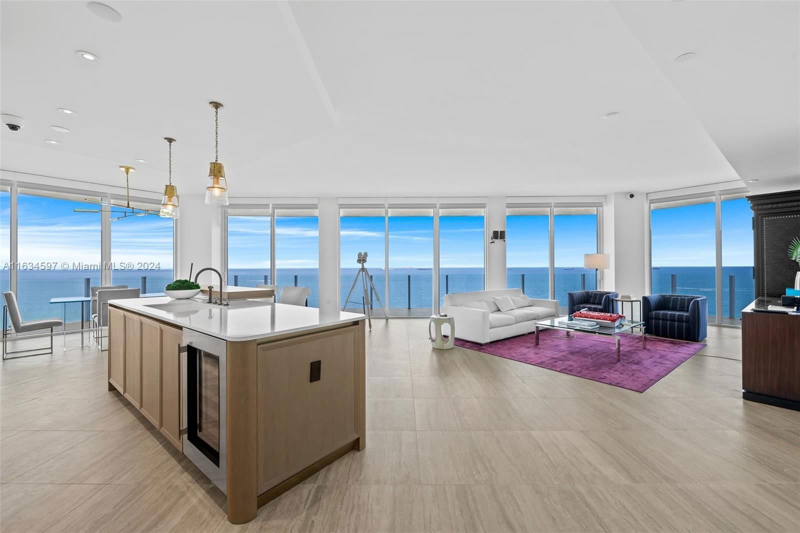 Real estate property located at 525 Ft Lauderdale Beach Blvd #801, Broward County, Four Seasons, Fort Lauderdale, FL