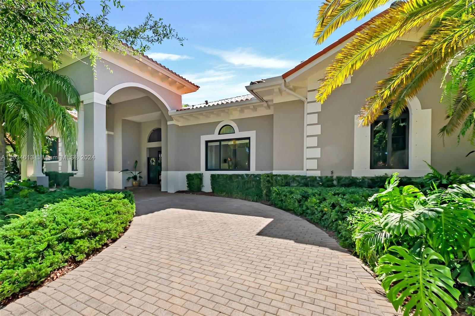 Real estate property located at 18785 78th Ct, Miami-Dade, CUTLER CAY, Cutler Bay, FL