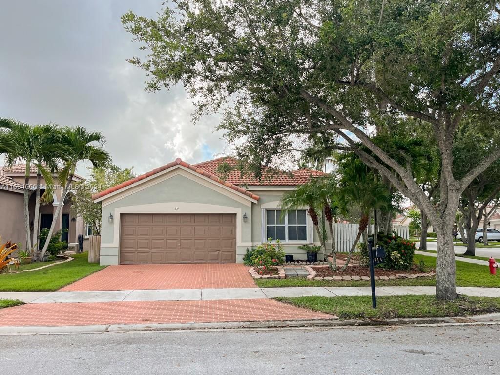 Real estate property located at 814 Kapok Way, Broward, SECTOR 3 - PARCELS H I J, Weston, FL