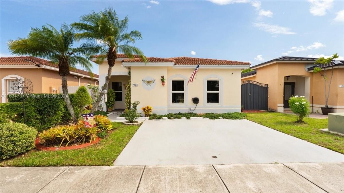 Real estate property located at 7968 200th St, Miami-Dade, SPANISH LAKES 2ND ADDN, Hialeah, FL