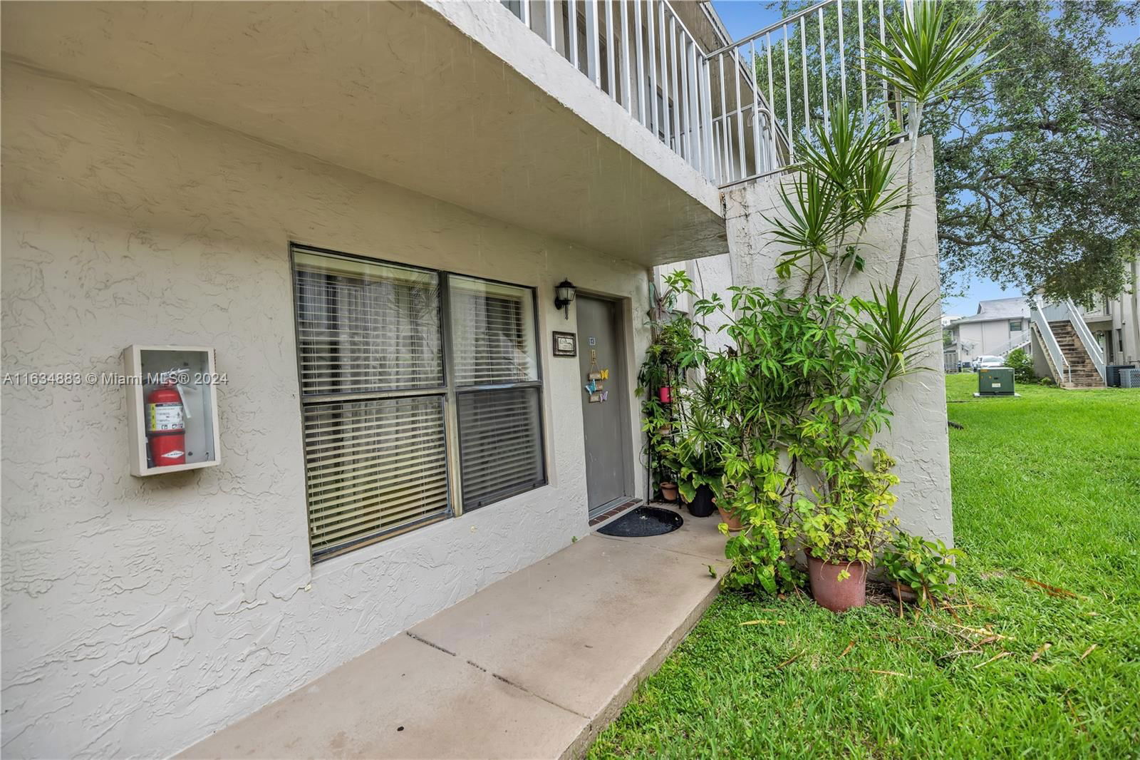 Real estate property located at 15328 72nd St #8-13, Miami-Dade, ROZLAND CONDO, Miami, FL