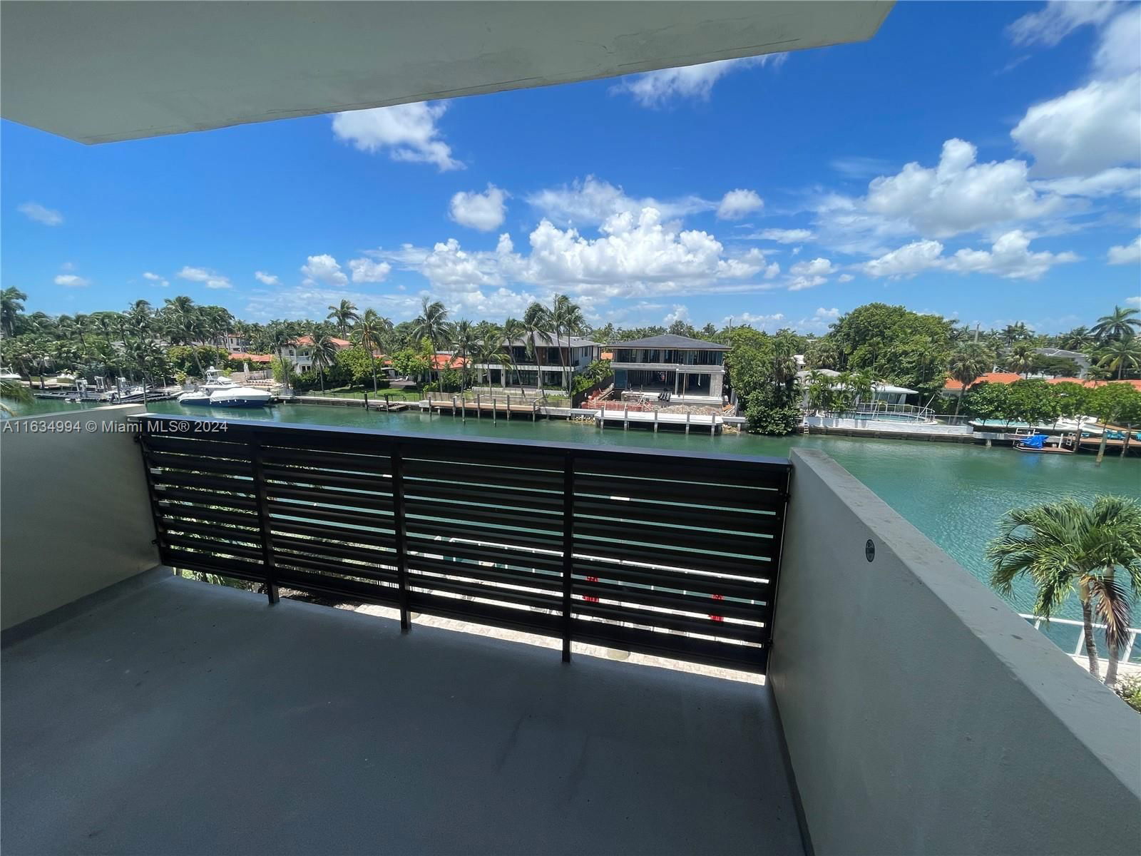 Real estate property located at 9800 Bay Harbor Dr #412, Miami-Dade, GUILDFORD CONDO, Bay Harbor Islands, FL