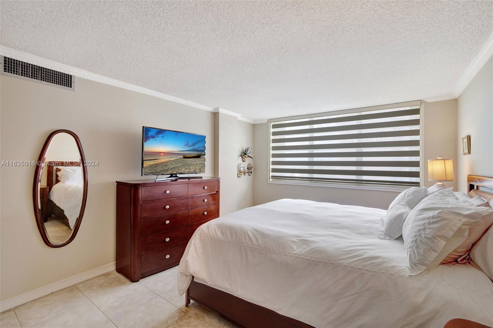 Real estate property located at 3113 Ocean Dr #906, Broward, Ashleigh House Condo, Hallandale Beach, FL