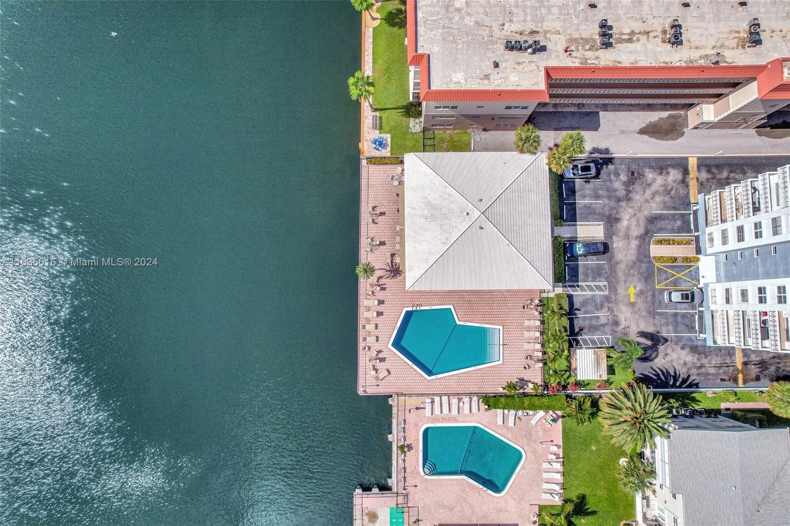 Real estate property located at 3113 Ocean Dr #906, Broward, Ashleigh House Condo, Hallandale Beach, FL