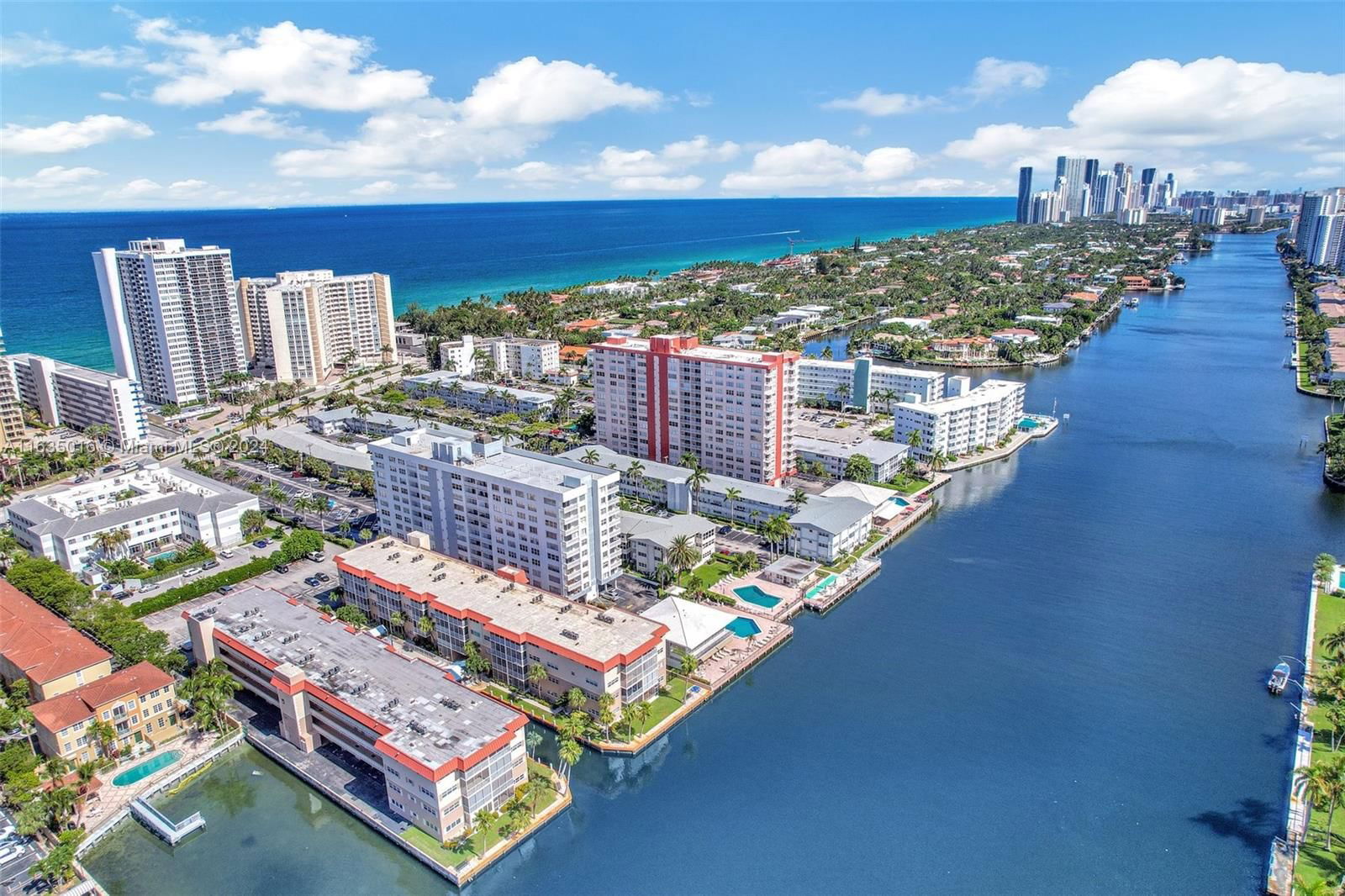 Real estate property located at 3113 Ocean Dr #906, Broward, Ashleigh House Condo, Hallandale Beach, FL