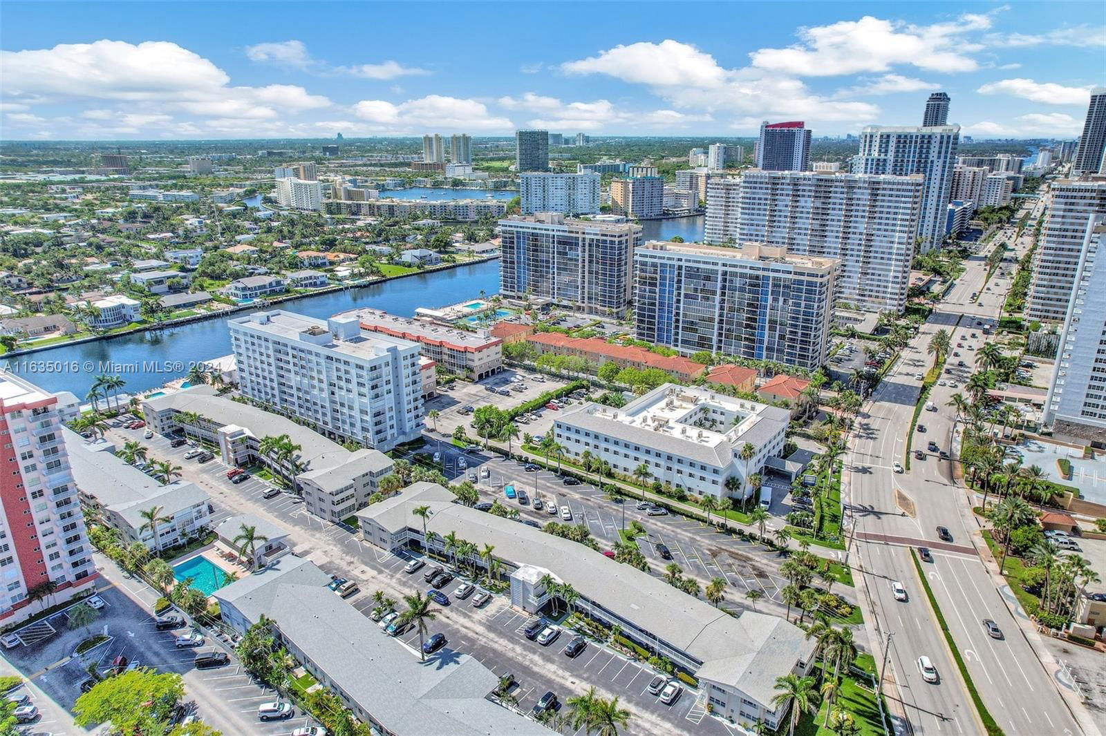 Real estate property located at 3113 Ocean Dr #906, Broward, Ashleigh House Condo, Hallandale Beach, FL
