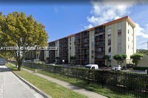 Real estate property located at 16851 23rd Ave B102, Miami-Dade, WOODSIDE APTS CONDO, North Miami Beach, FL