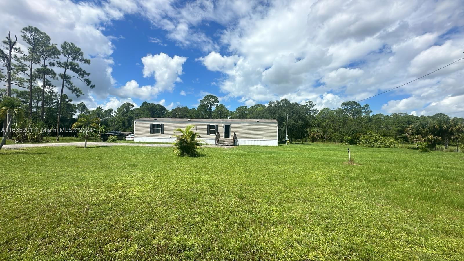 Real estate property located at 3850 Pioneer 10th St, Hendry, PIONEER PLANT UNREC SEC 27, Clewiston, FL