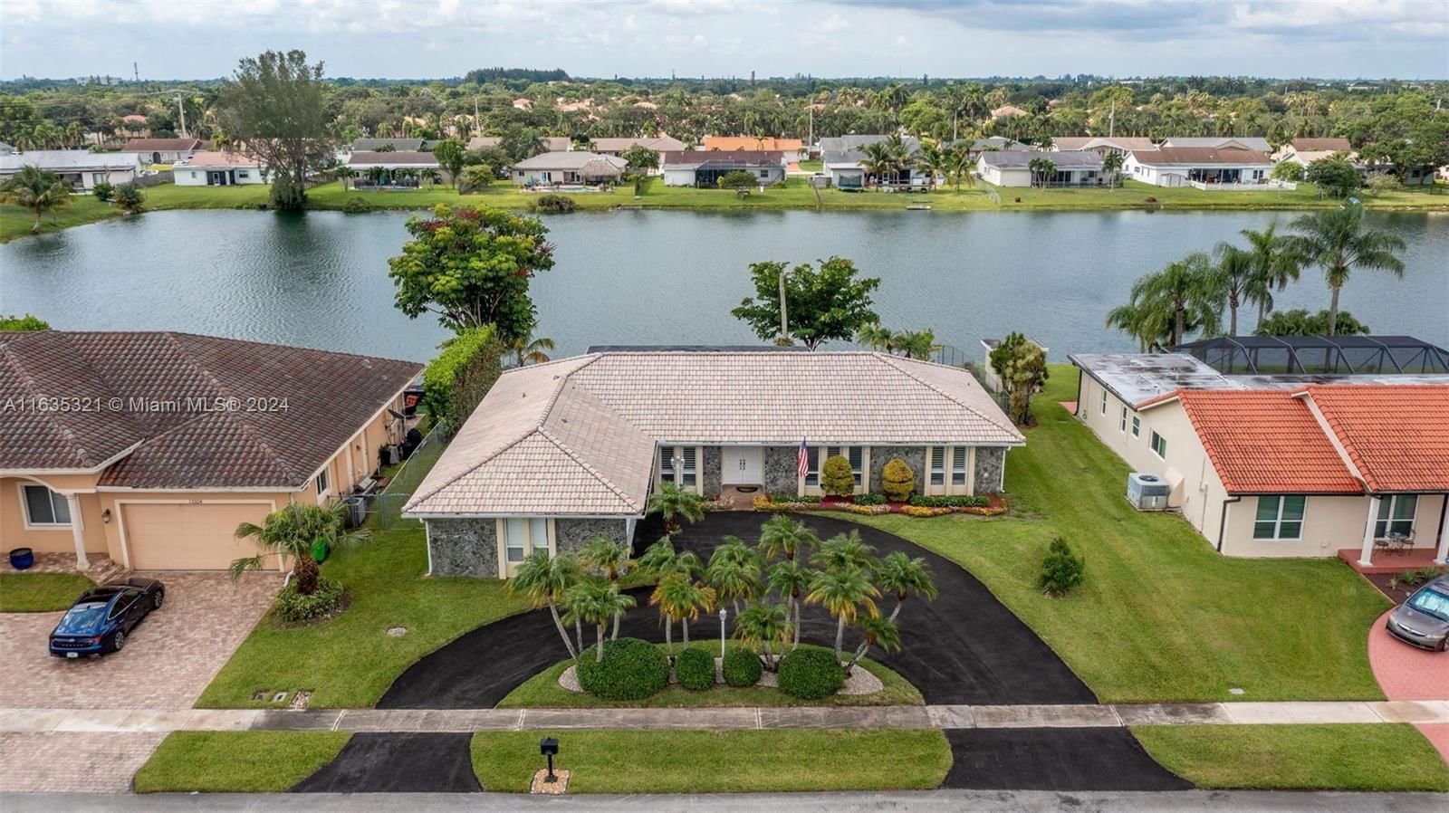 Real estate property located at 13332 10th St, Broward, NEW ORLEANS LAKESITES, Sunrise, FL