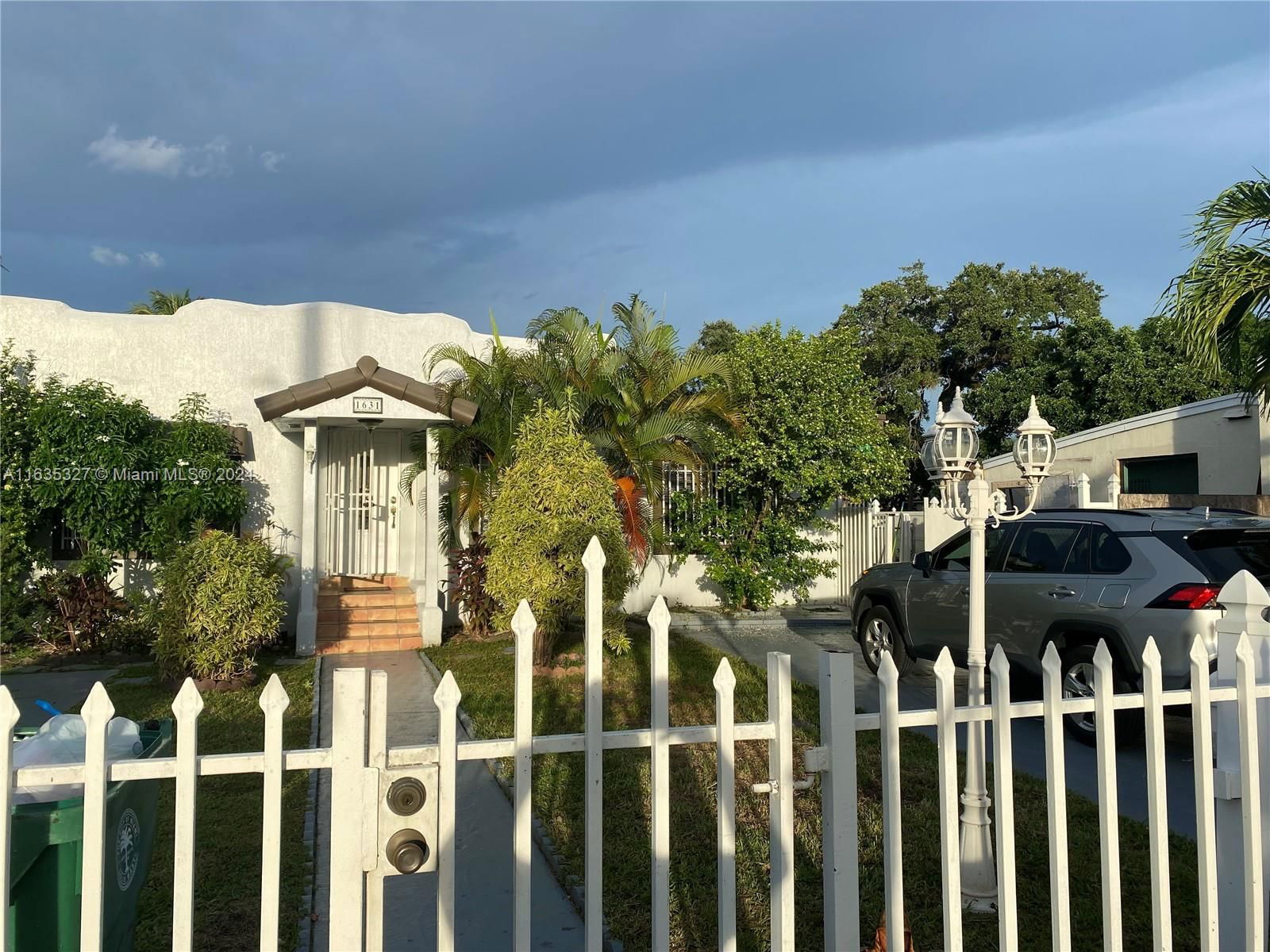 Real estate property located at 1631 29th Ave, Miami-Dade, MAYSLAND, Miami, FL