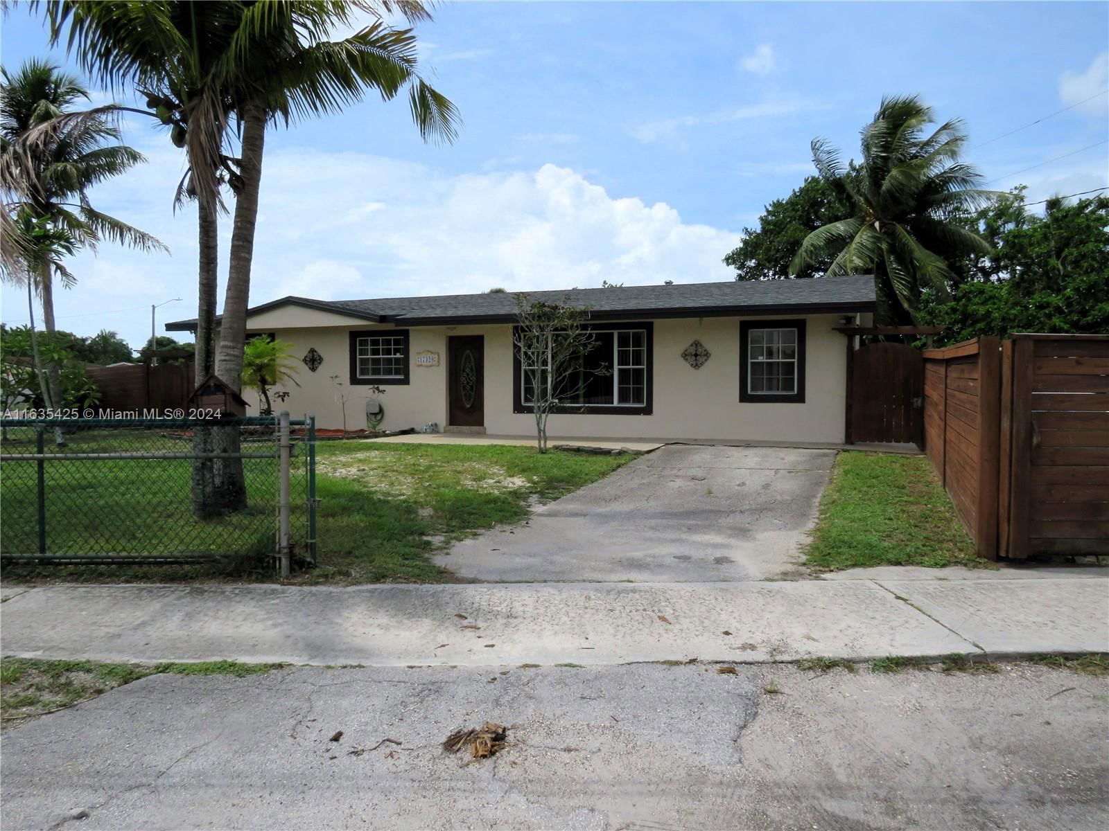 Real estate property located at 17320 49th Ave, Miami-Dade, CAROL CITY 5TH ADDN, Miami Gardens, FL