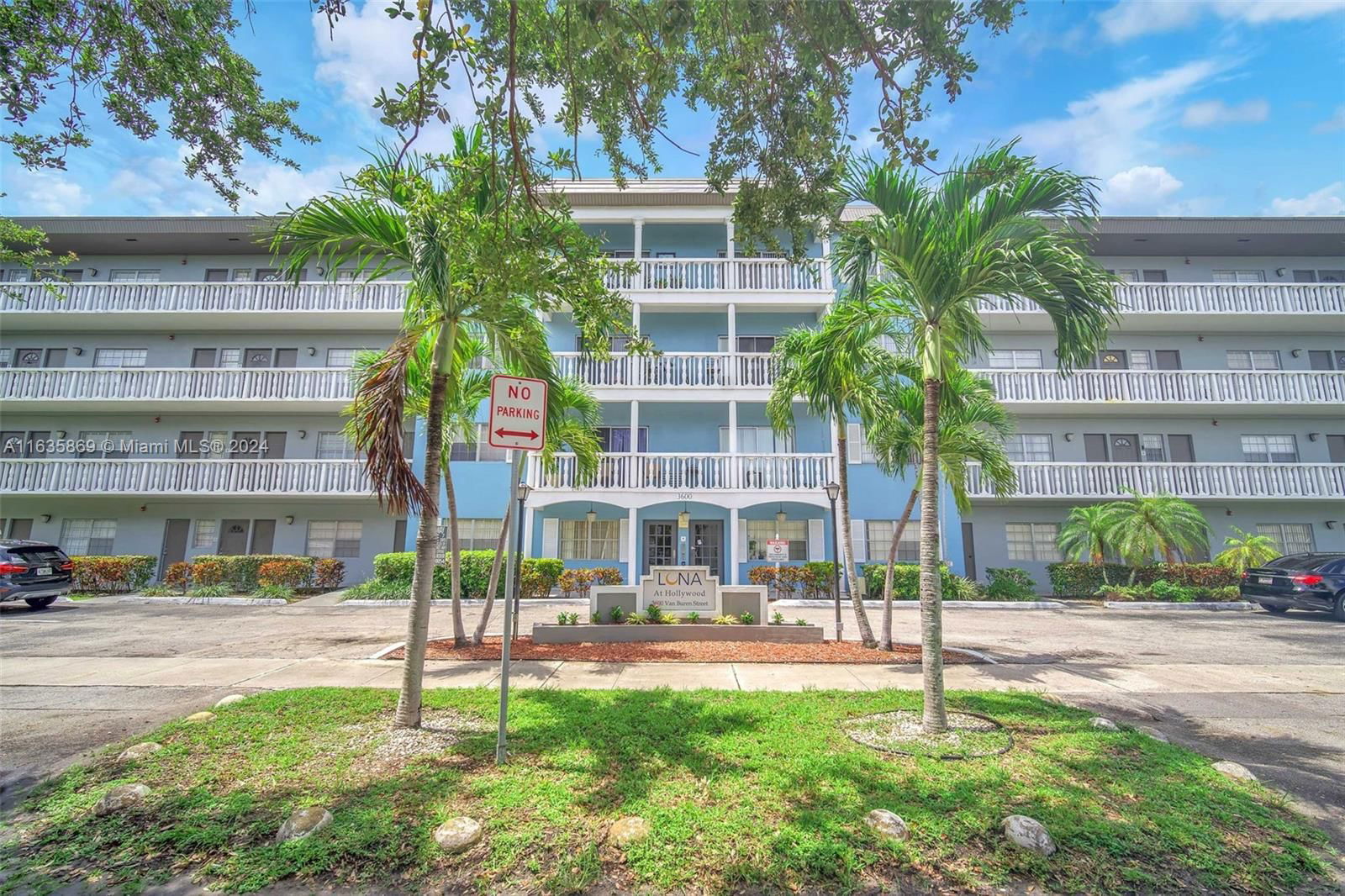 Real estate property located at 3600 Van Buren St #205, Broward, LUNA AT HOLLYWOOD CONDO I, Hollywood, FL