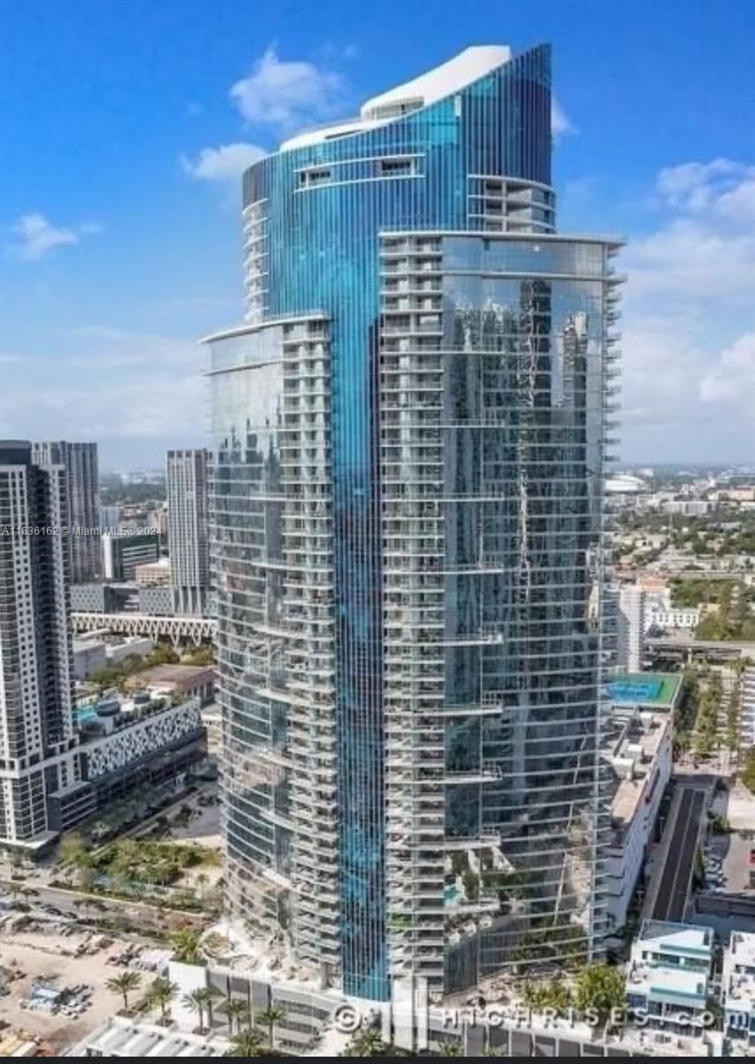 Real estate property located at 851 1st Ave #2805, Miami-Dade, PARAMOUNT MIAMI WORLDCENT, Miami, FL