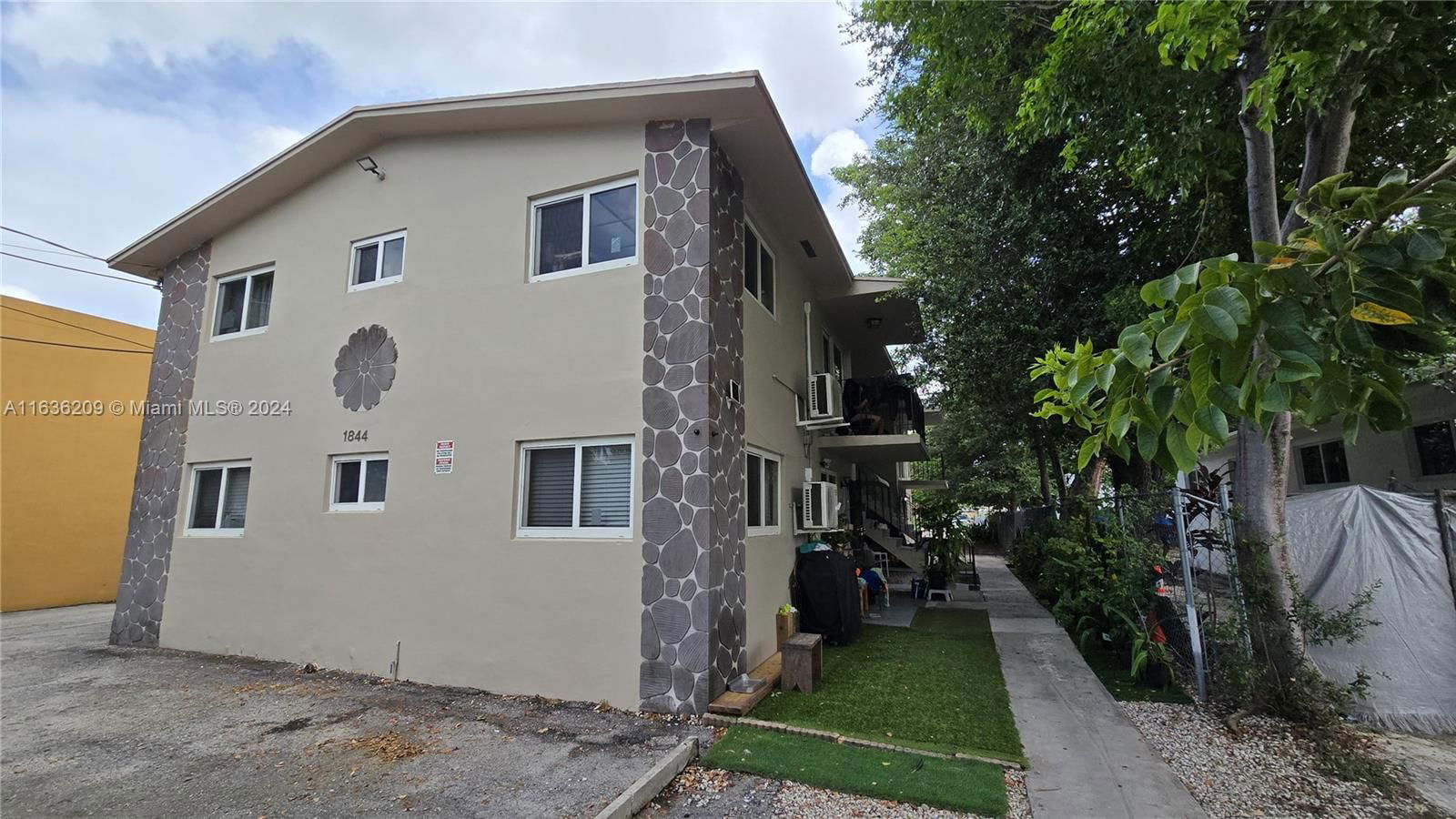 Real estate property located at 1844 19th St, Miami-Dade, MARLDALE SUB, Miami, FL