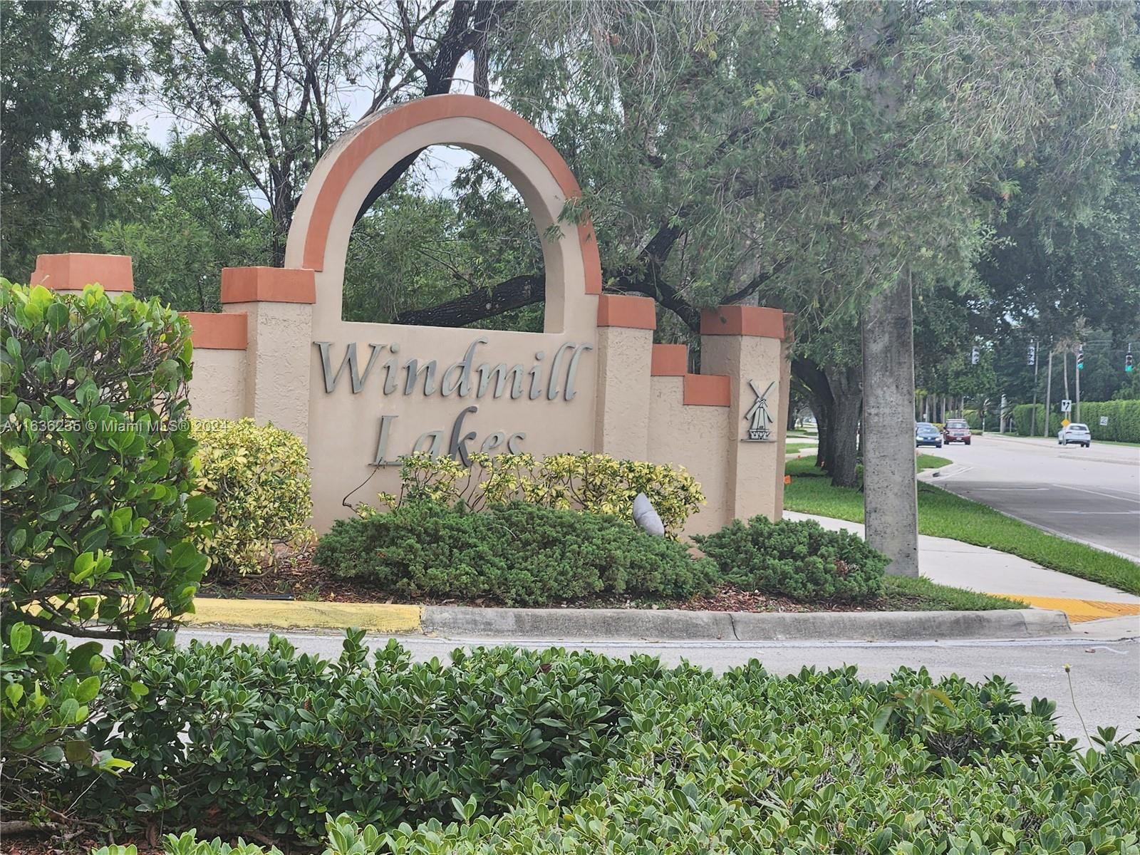 Real estate property located at 8657 5th St #208, Broward, WINDMILL LAKES IV CONDO, Pembroke Pines, FL