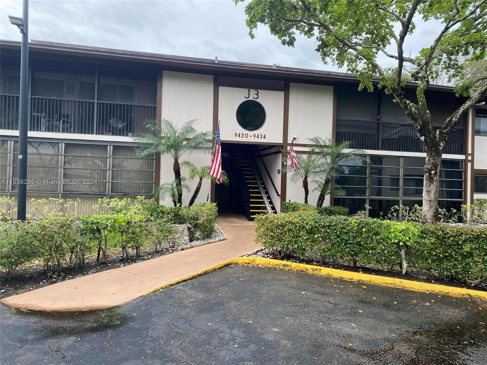 Real estate property located at 9428 Belfort Cir #111, Broward, BELFORT CONDOMINIUM J, Tamarac, FL