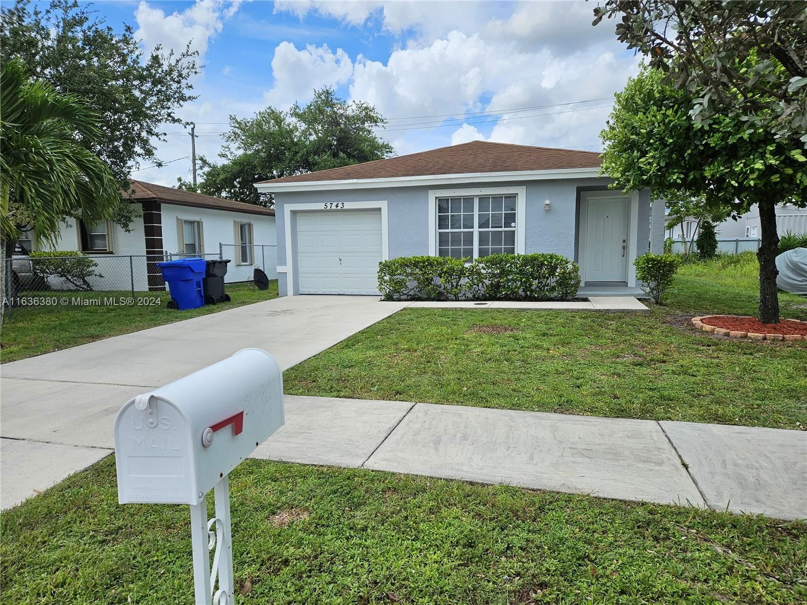 Real estate property located at , Broward, WEST CARVER RANCHES ADD N, Hollywood, FL