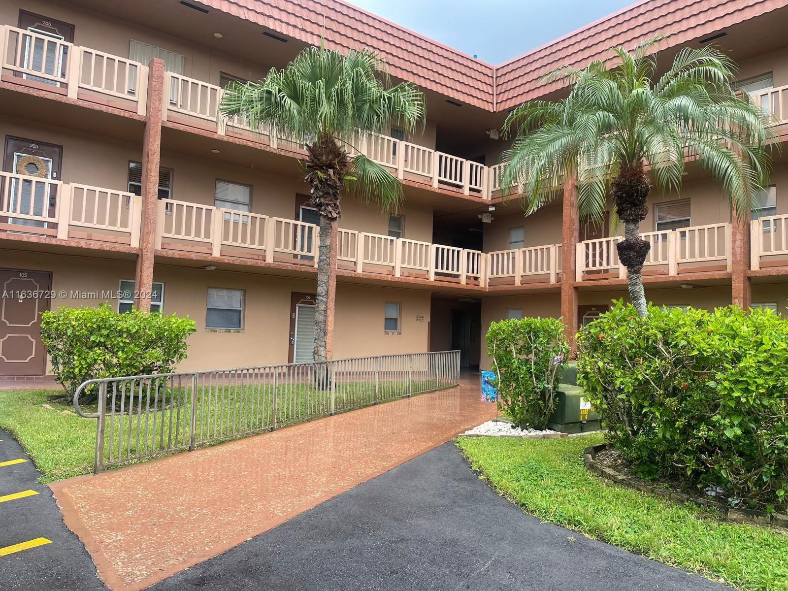 Real estate property located at 9620 Sunrise Lakes Blvd #106, Broward, SUNRISE LAKES 139 CONDO, Sunrise, FL