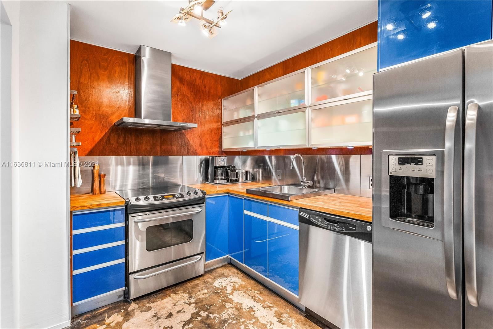 Real estate property located at 20100 Country Club Dr #5, Miami-dade, Bonavida Condo, Aventura, FL