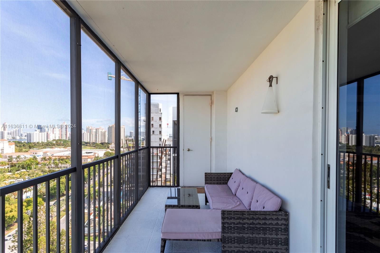 Real estate property located at 20100 Country Club Dr #5, Miami-dade, Bonavida Condo, Aventura, FL