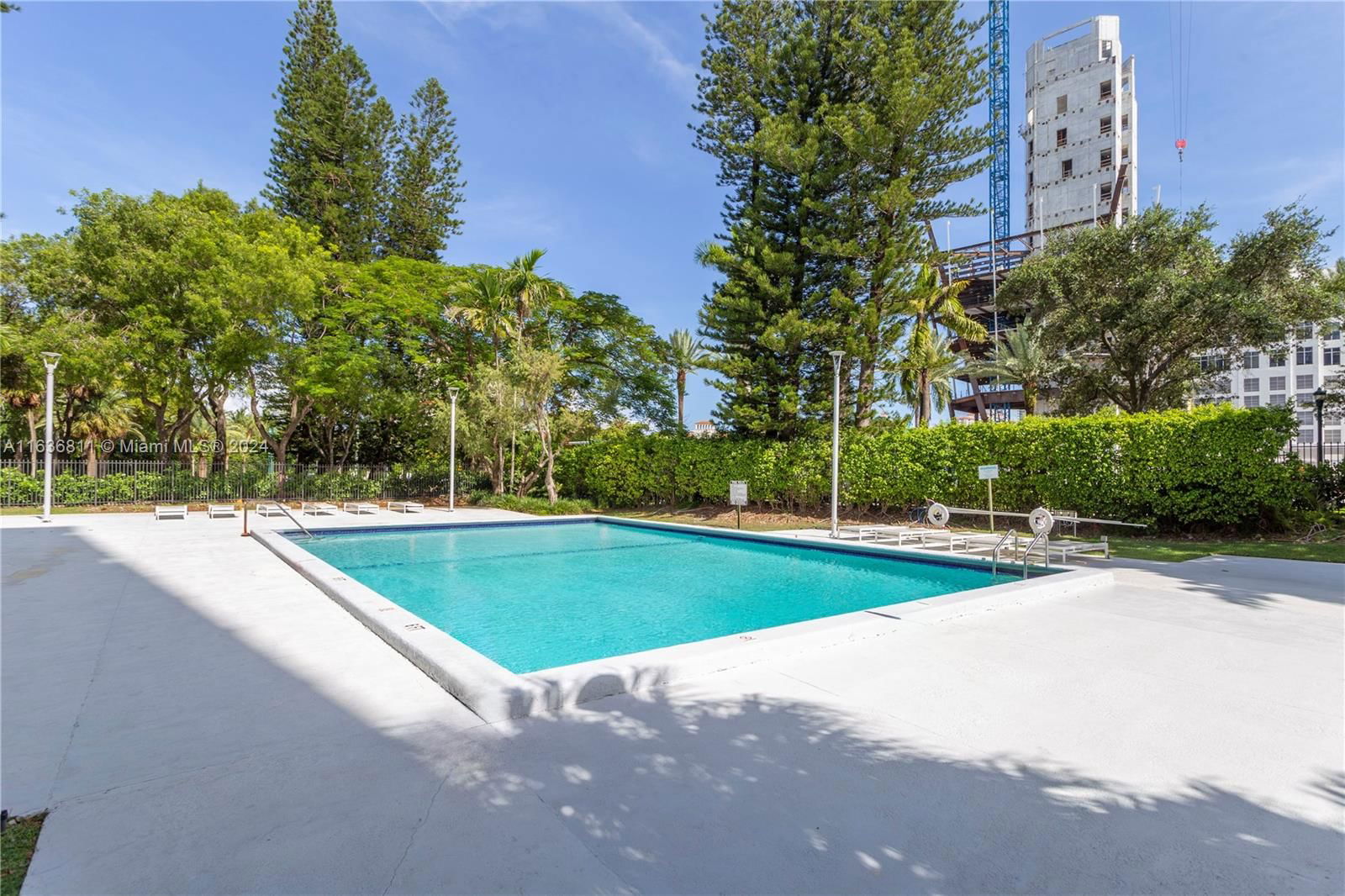 Real estate property located at 20100 Country Club Dr #5, Miami-dade, Bonavida Condo, Aventura, FL