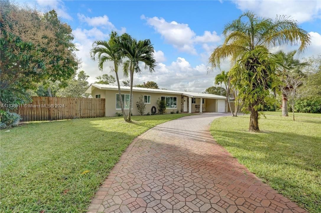 Real estate property located at 4340 2nd Ct, Broward, COUNTRY CLUB ESTATES UNIT, Plantation, FL