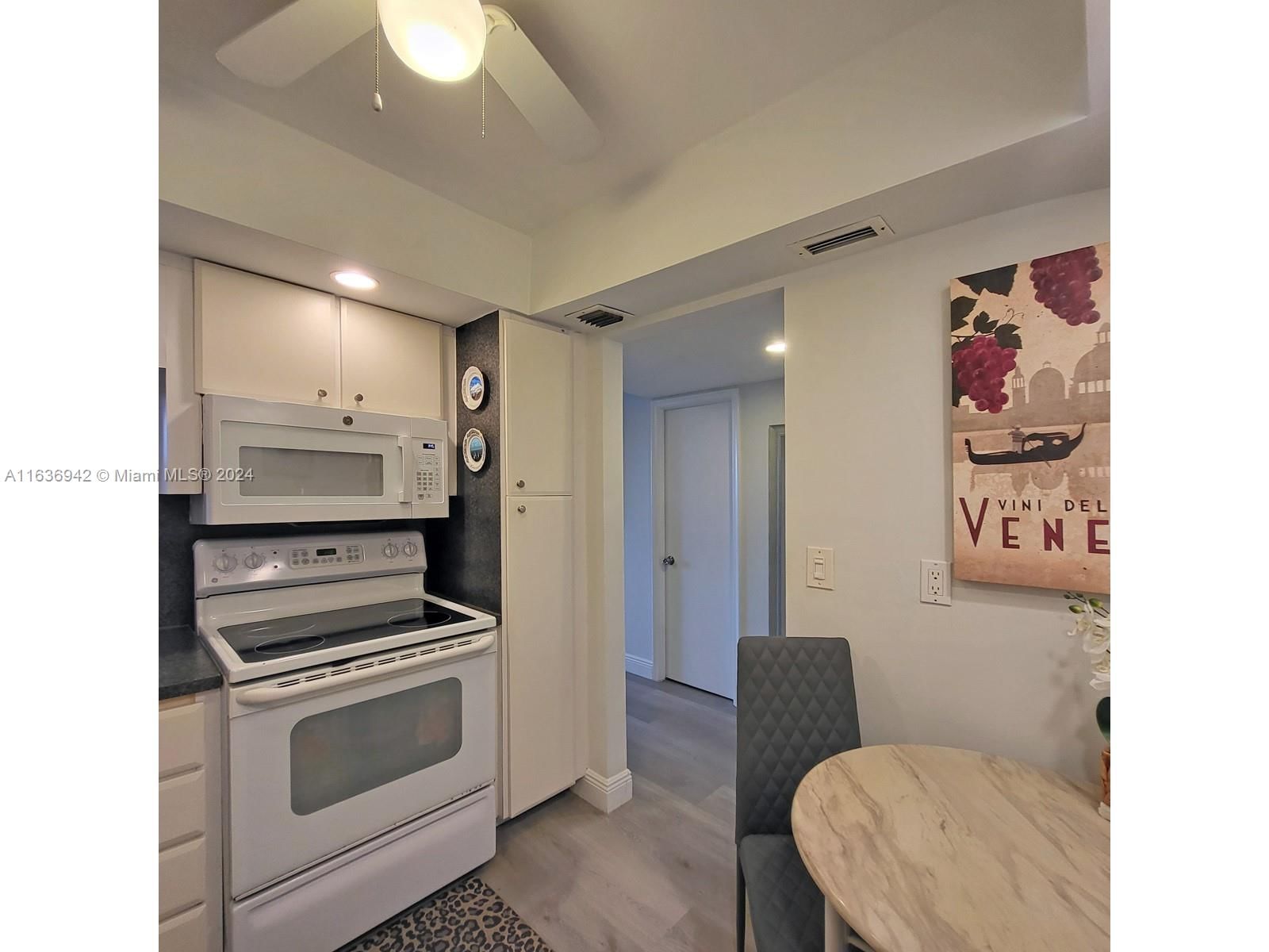 Real estate property located at 1825 Ocean Dr #206, Broward, Imperial Towers Condo, Hallandale Beach, FL