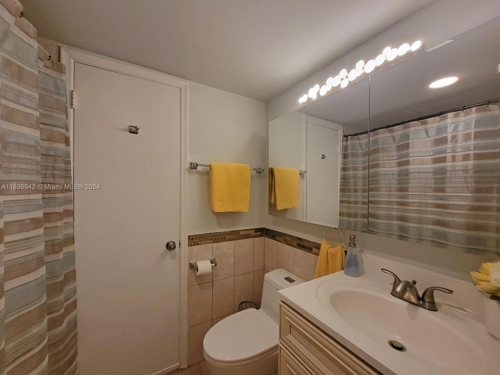 Real estate property located at 1825 Ocean Dr #206, Broward, Imperial Towers Condo, Hallandale Beach, FL