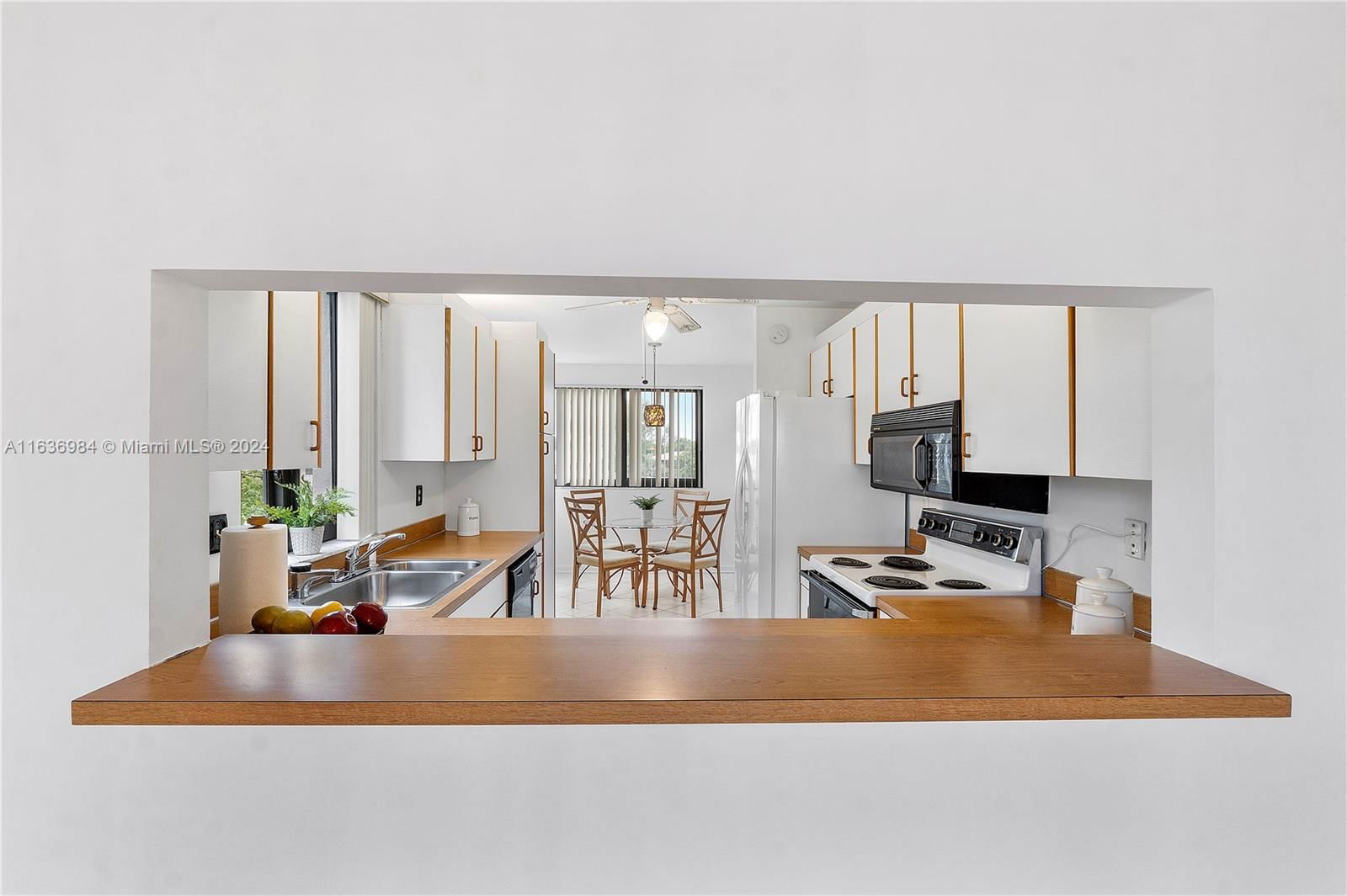 Real estate property located at 9677 Belfort Cir #312, Broward, Belfort Condominium O, Tamarac, FL