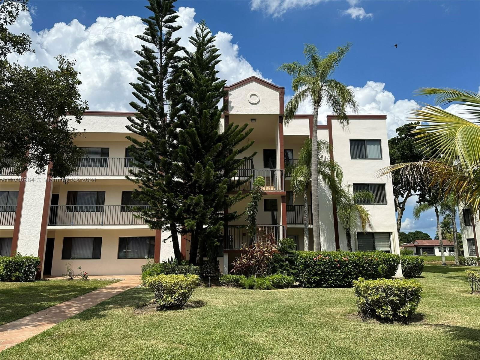 Real estate property located at 9677 Belfort Cir #312, Broward, Belfort Condominium O, Tamarac, FL