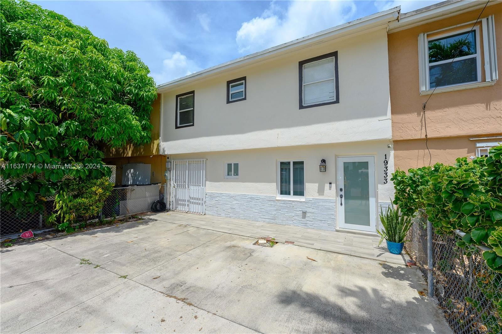 Real estate property located at 19333 47th Ave #00, Miami-Dade, KINGS GARDENS SEC ONE, Miami Gardens, FL