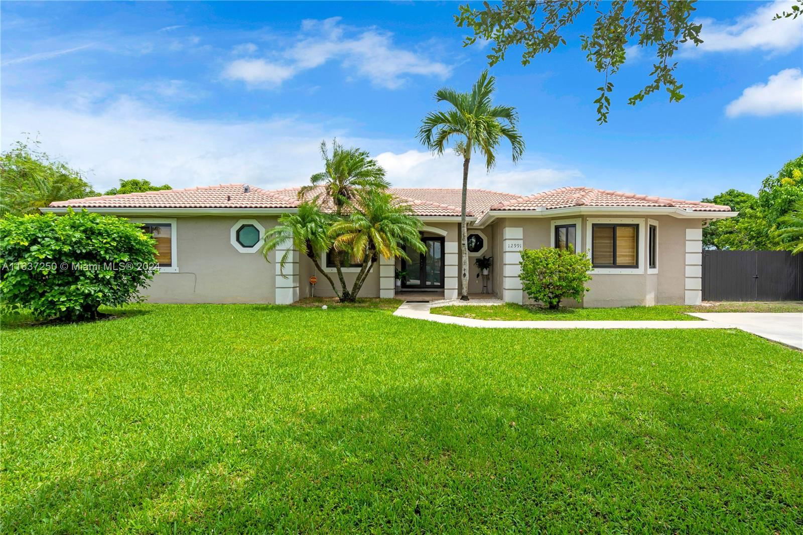 Real estate property located at 12991 209th Ter, Miami-Dade, OAKS SOUTH, Miami, FL