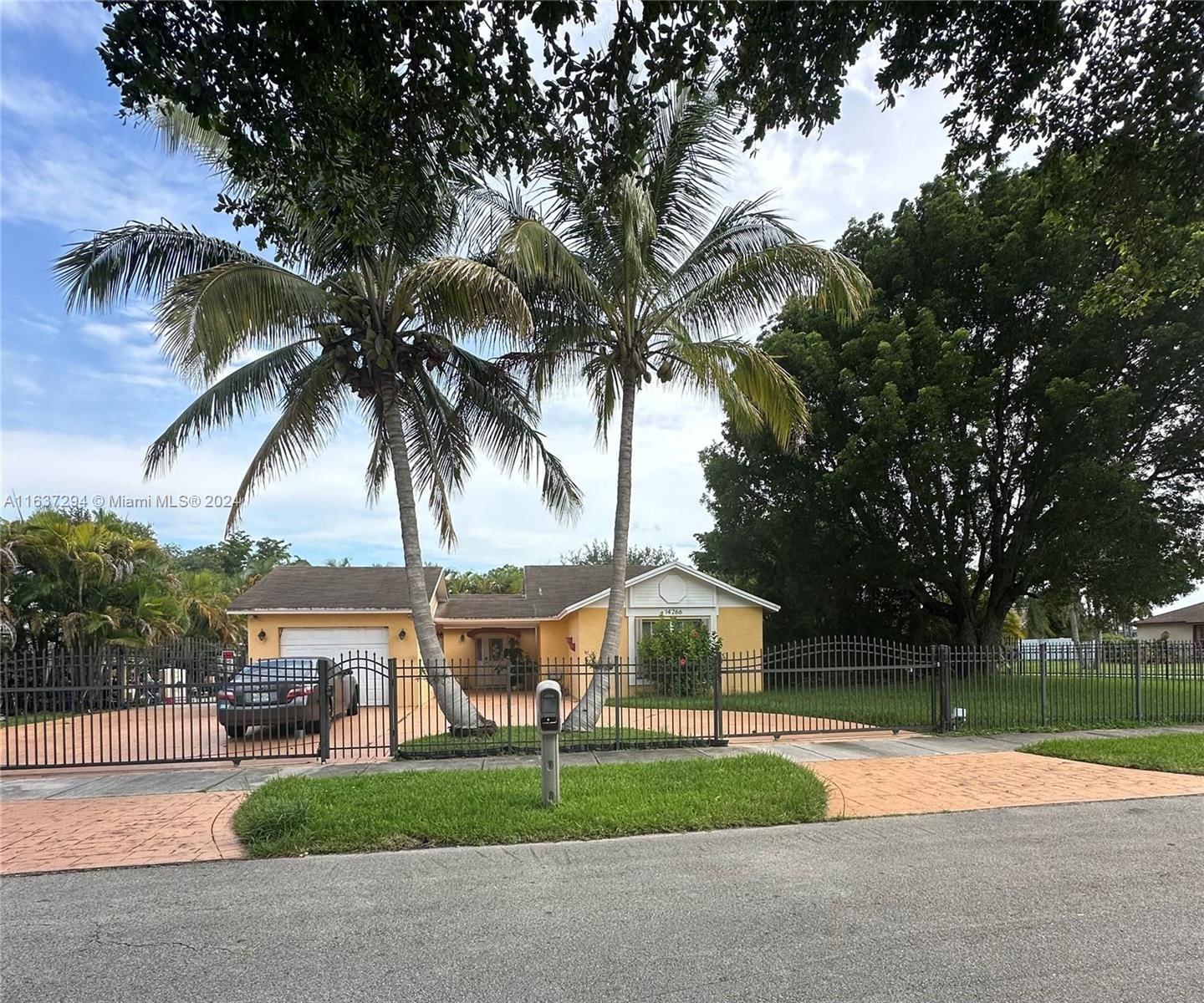 Real estate property located at 14266 154th St, Miami-Dade, R J KATZ SUB, Miami, FL