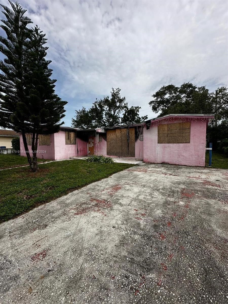 Real estate property located at 2442 170th ST, Miami-Dade, WESTWOOD MANOR ESTATES, Miami Gardens, FL