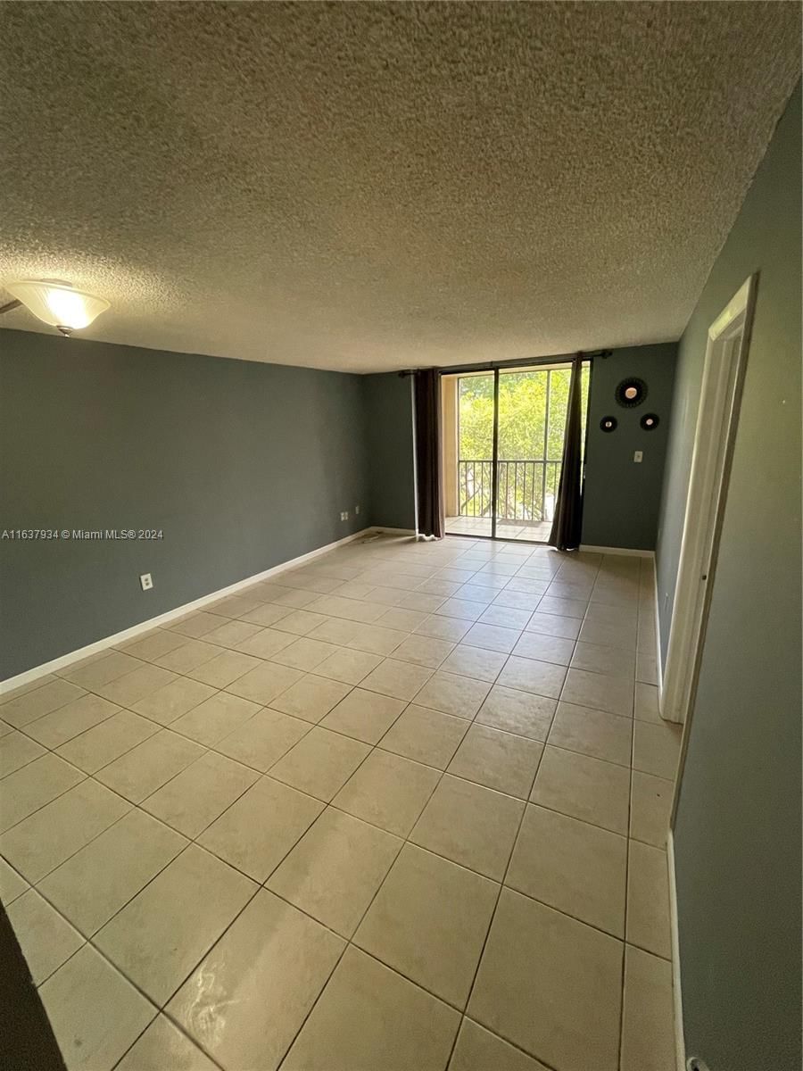 Real estate property located at 8420 133rd Ave Rd #409, Miami-Dade, HORIZONS WEST CONDO #2, Miami, FL