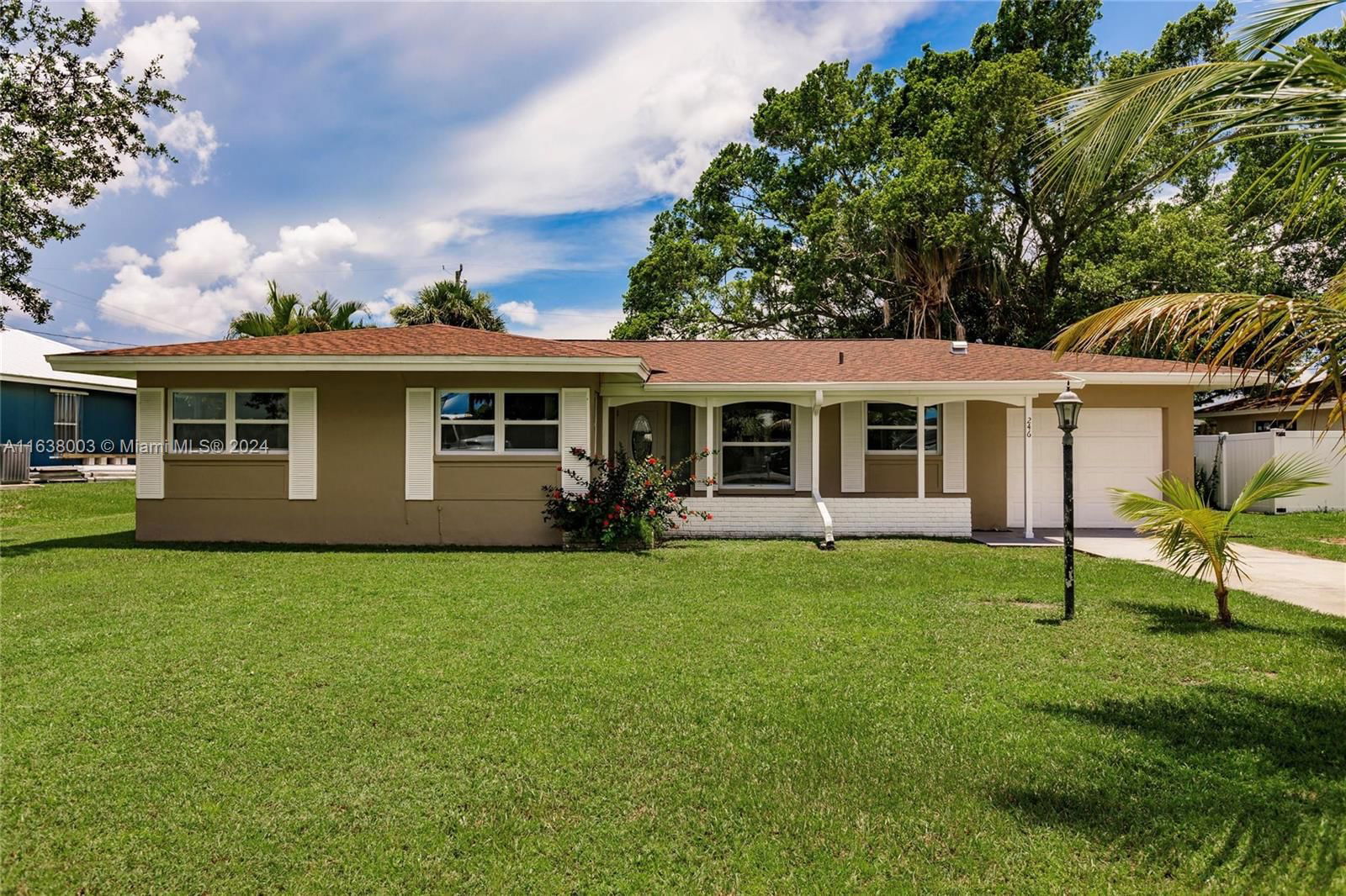 Real estate property located at 246 SE 44 St, Lee, Cape Coral, Cape Coral, FL