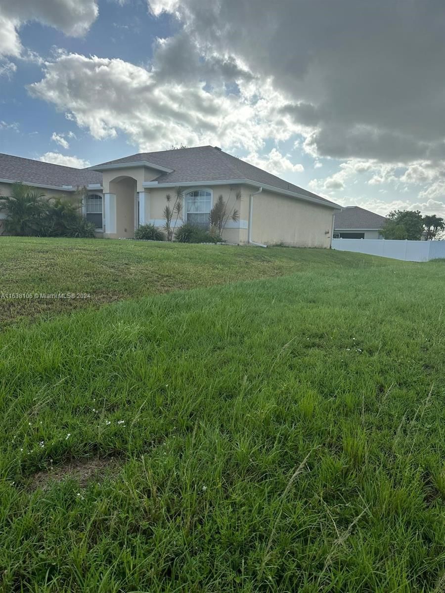 Real estate property located at 1430 NE 6 PL, Lee, CAPE CORAL, Cape Coral, FL