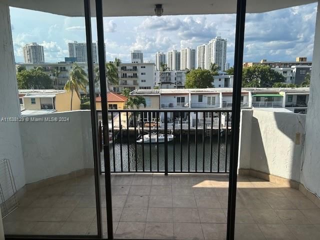 Real estate property located at 3703 166th St #406, Miami-Dade, CORAL ISLE EAST CONDO, North Miami Beach, FL